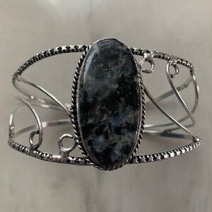 1992 Artisan Silver and Black Stone Bracelet